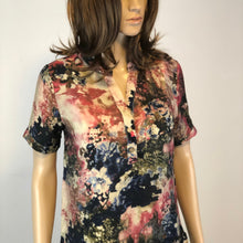 Load image into Gallery viewer, Floral Print Tunic