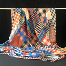 Load image into Gallery viewer, Luxury Silk Square Pattern Scarf